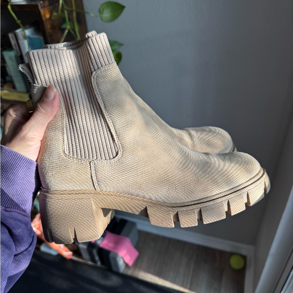 Steve Madden Cream Ankle Booties